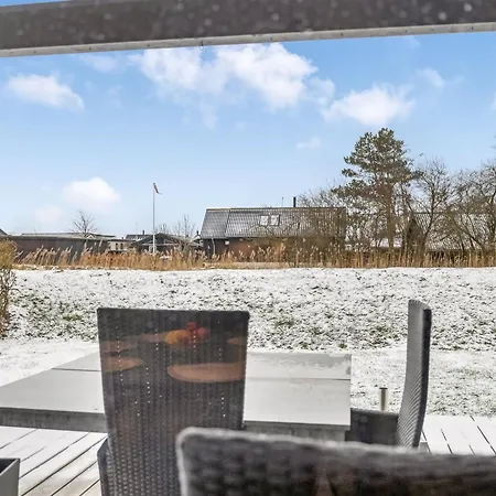 Algut - 80m From The Sea By Interhome *
